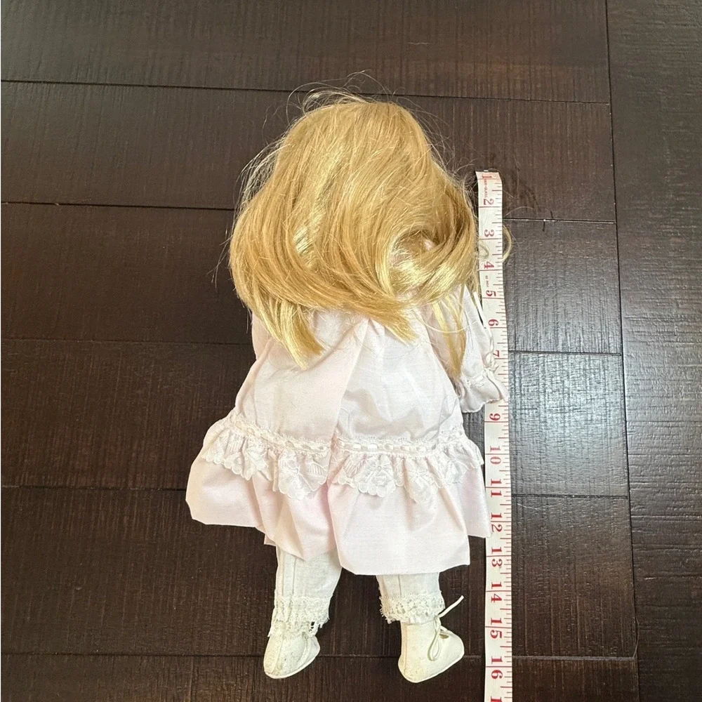 Memories Gone By Noble Arts Inc Porcelain Doll Pink Lace Dress 16 inch‎ Vintage